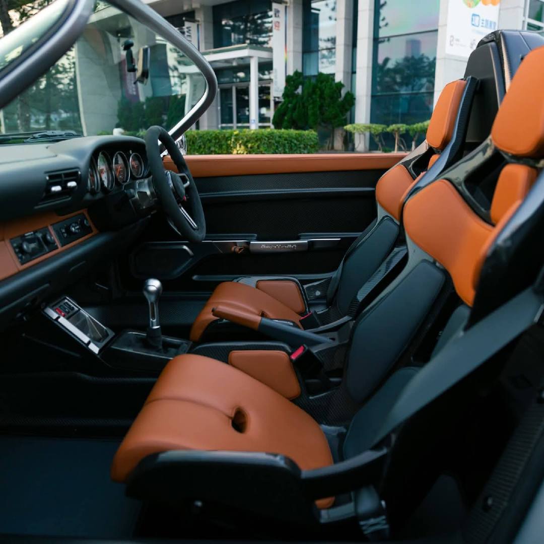 Gunther Werks 911 x HongKong GuntherWerk