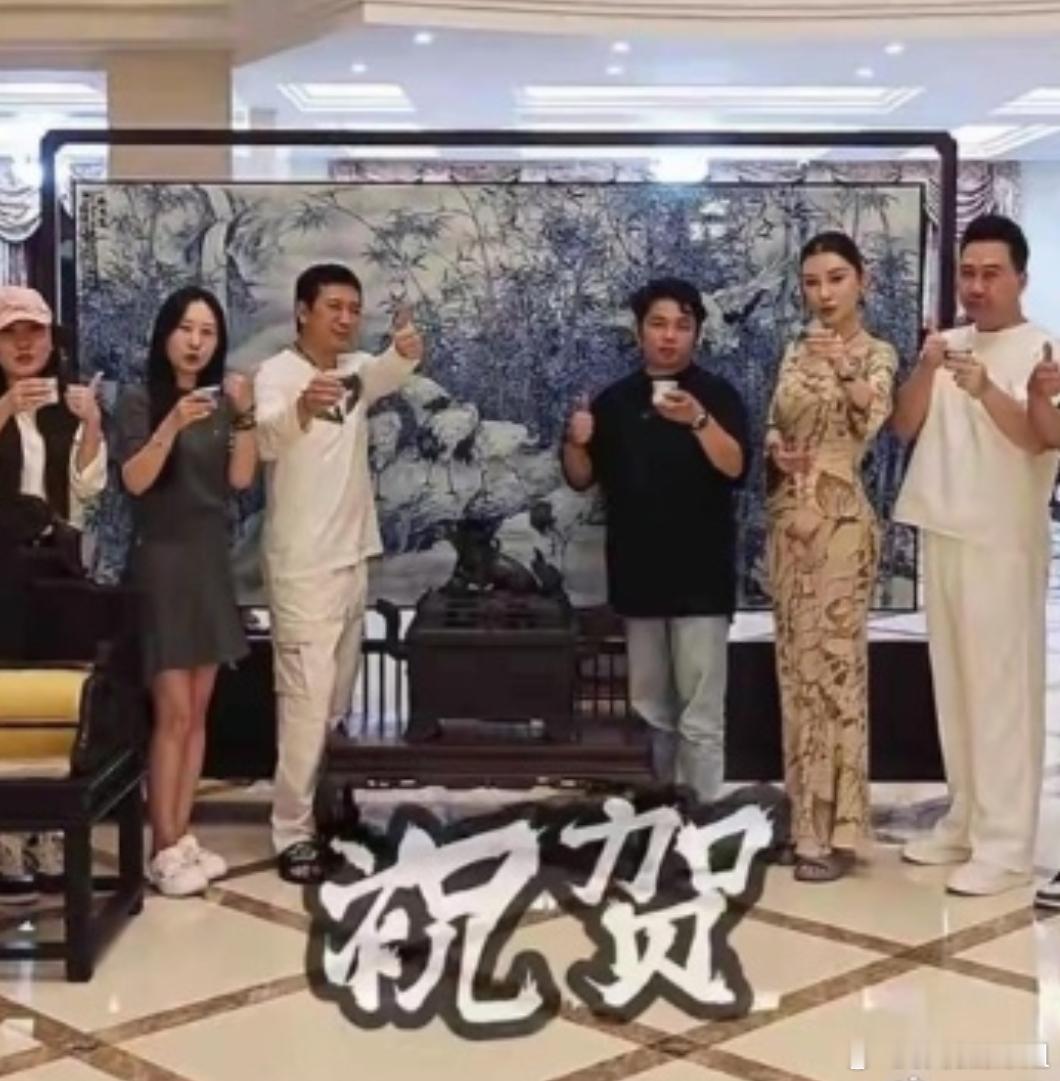 杨子与黄圣依才离婚多久，就有新欢了呢？ ​​​