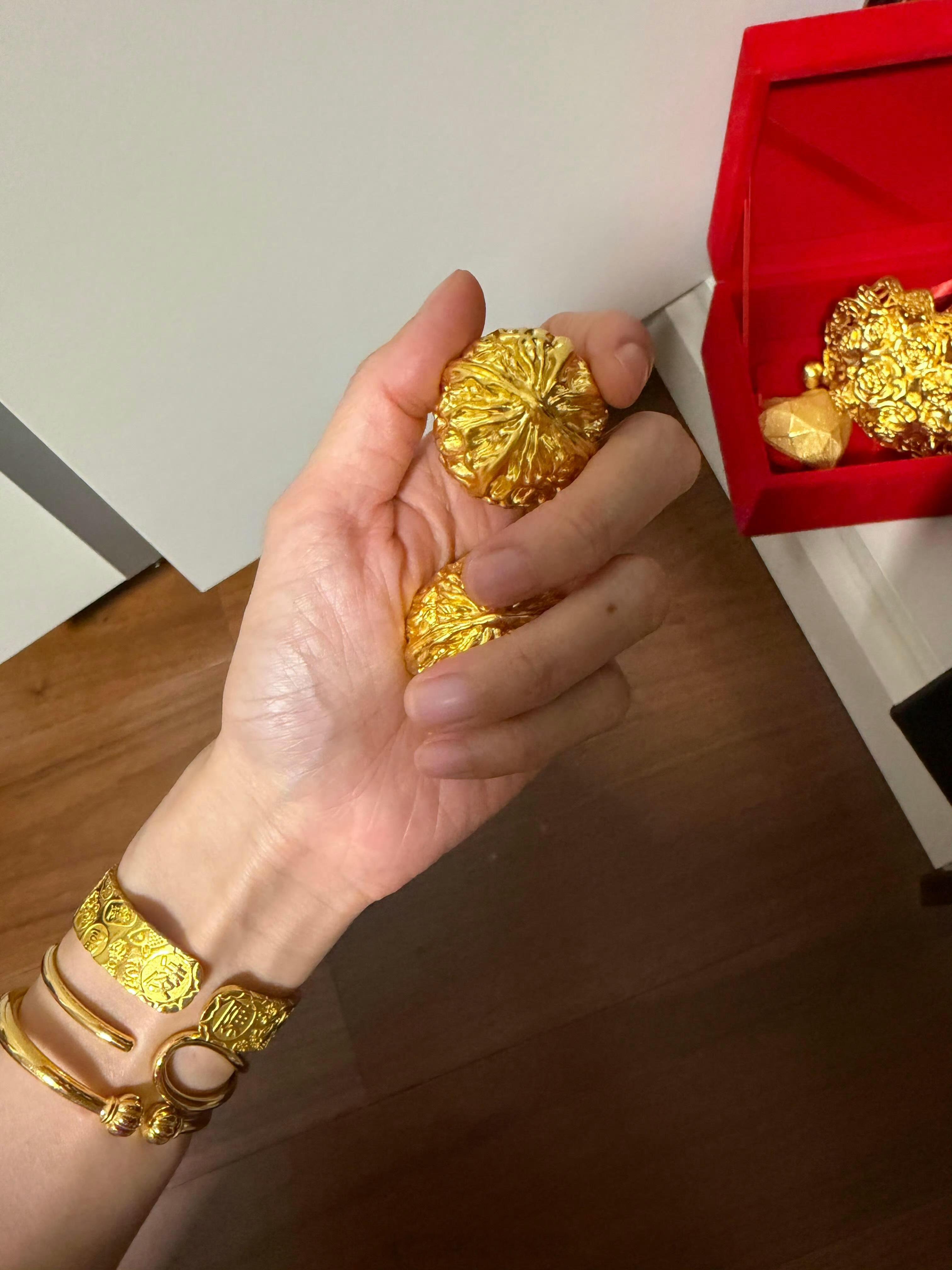 不要在垃圾堆里证明自己凤凰不与乌鸦挣食 君子不与小人缠斗物以类聚人以群分 道不同