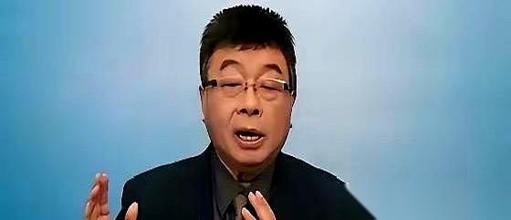 邱毅这次算是把大腿拍肿了，直接认栽：“我看走眼了。”
谁敢信啊？当初那个开会爱转