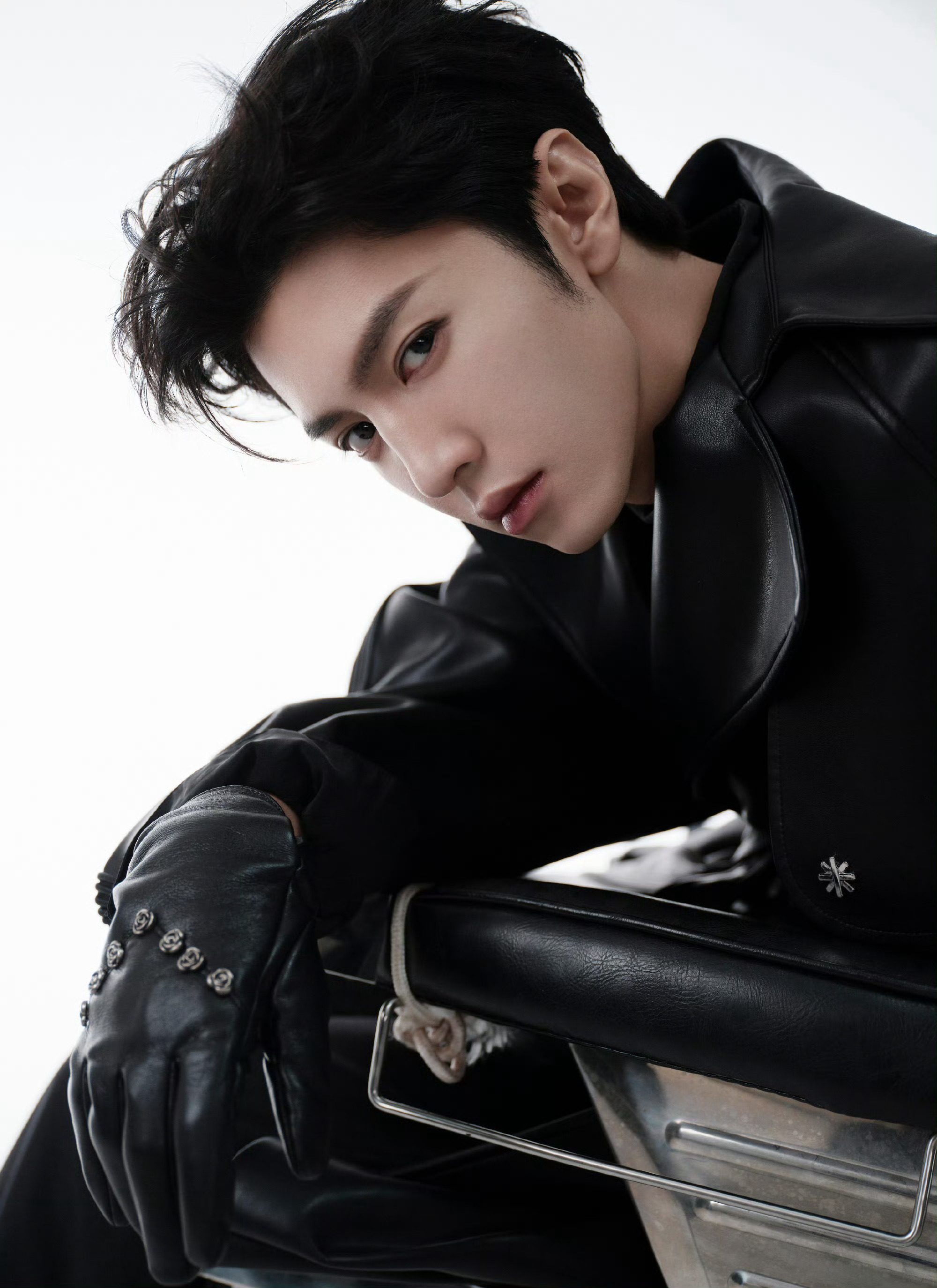 我家爱豆说啥了 “虽然前路坎坷   但我必定会破茧成蝶”            