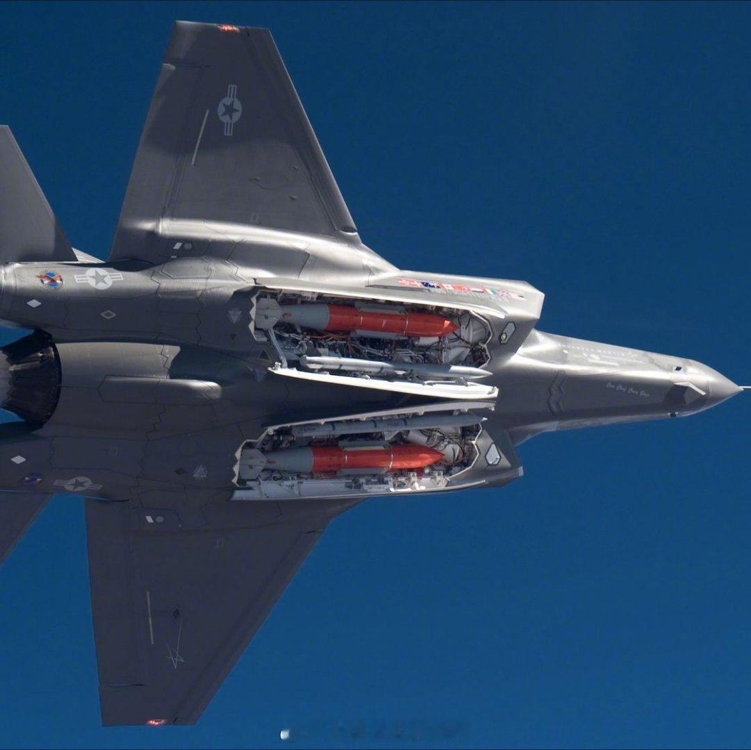 美国空军用F-35A进行的一系列B61-12核弹飞行试验证实了核重力炸弹在实际操