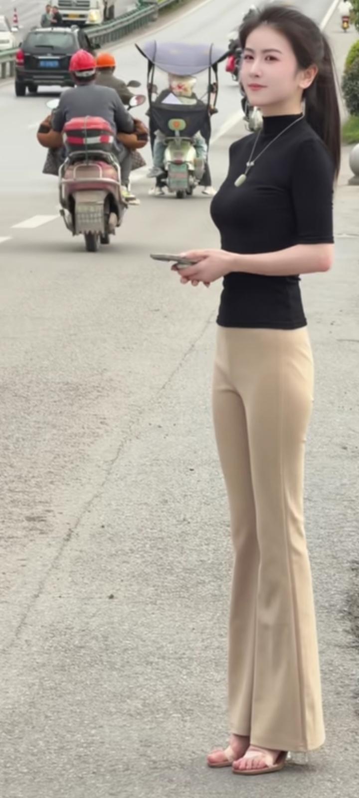 晒图笔记大赛我们总在赶路，忙着计算生活的参数，忙着应对外界的种种规则与期待。