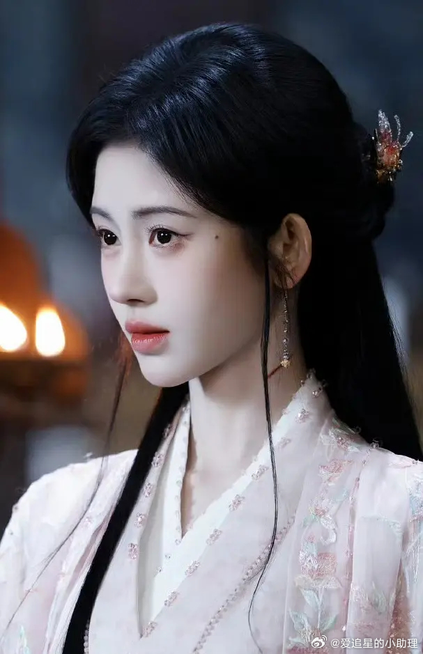 疑似鞠婧祎陈飞宇合作《万花世界》，你期待吗？ 