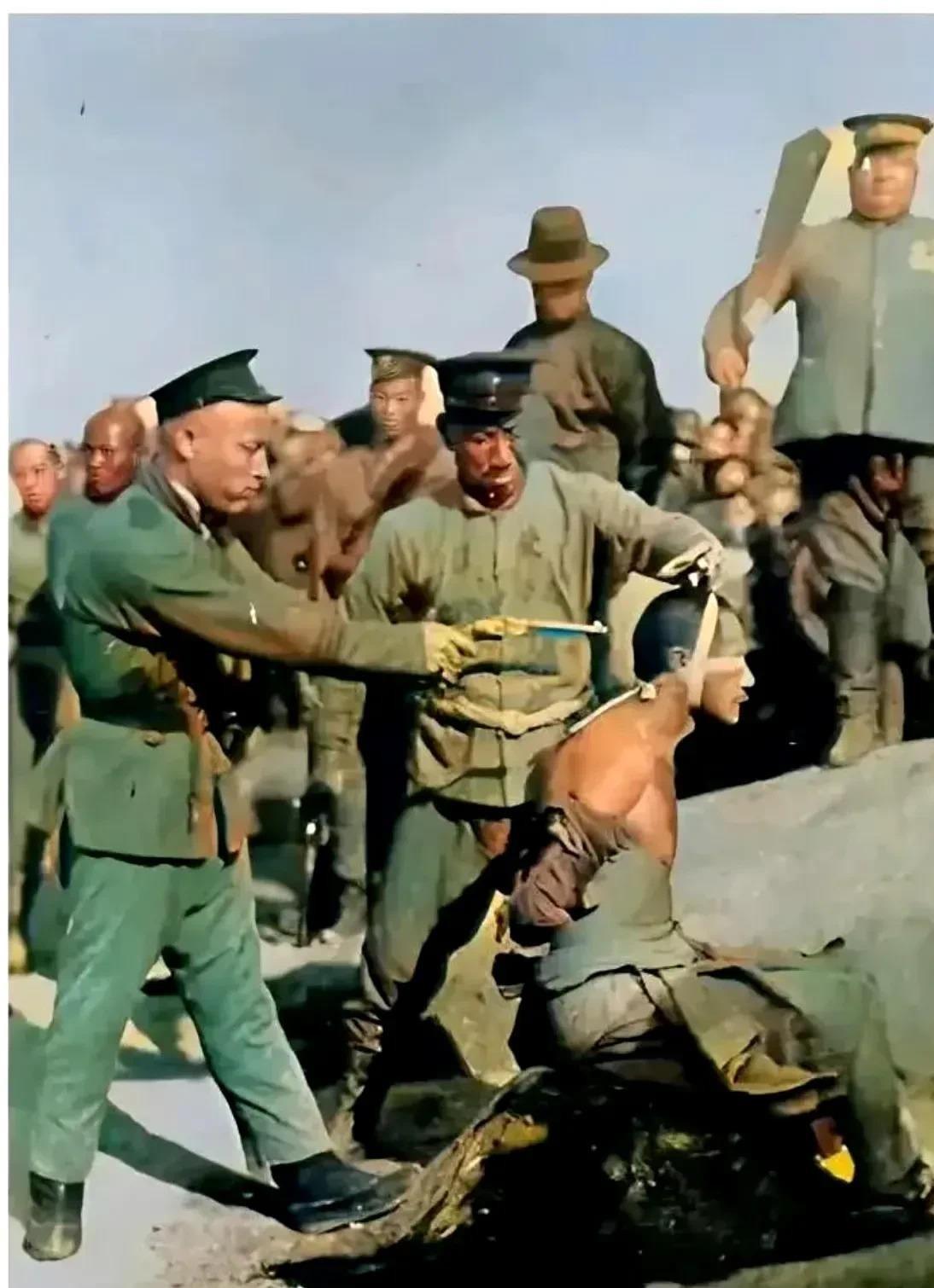 1919年天津飞贼张三立被行刑的真实瞬间，这位让警察颜面扫地的轻功高手终究没能逃