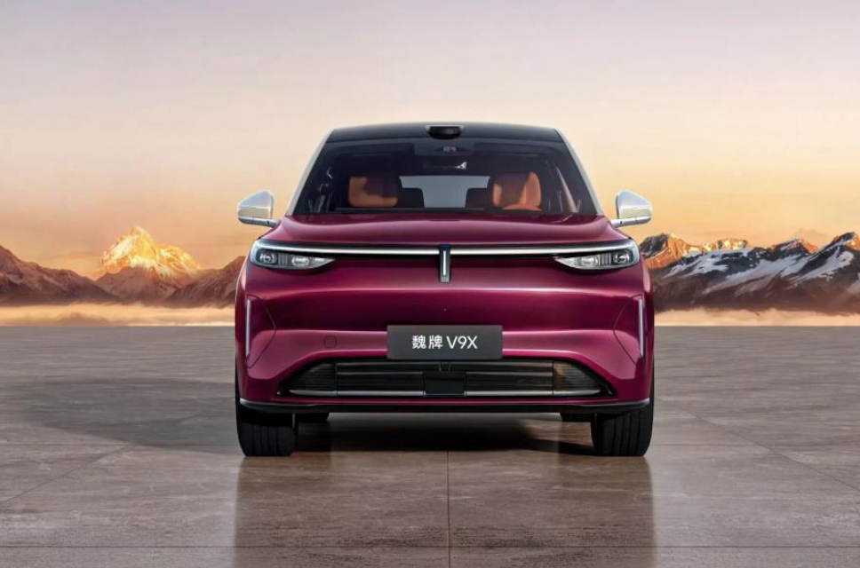 近日，在魏牌V9X预售发布会上，长城汽车魏建军指出花了这么多心思做产品，投入了这