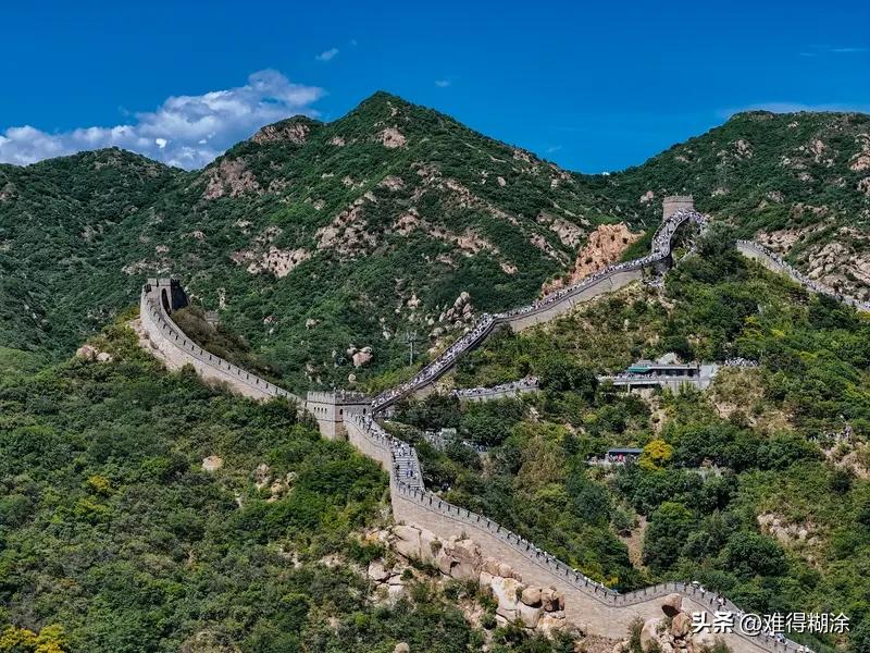 彩虹邀对 嘿，看到“八达岭”这个上联，瞬间来了兴致！八达岭可是名胜，这上联起得大