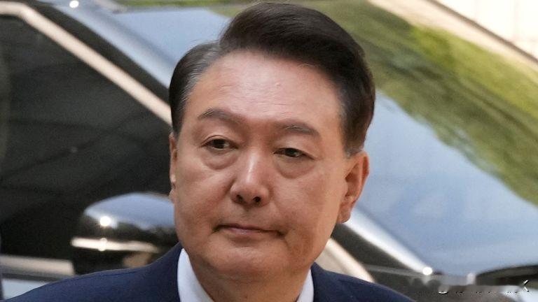 . 前韩国领导人因无人机飞行被起诉
. 高级调查人员表示，尹锡悦增加了“南北武装