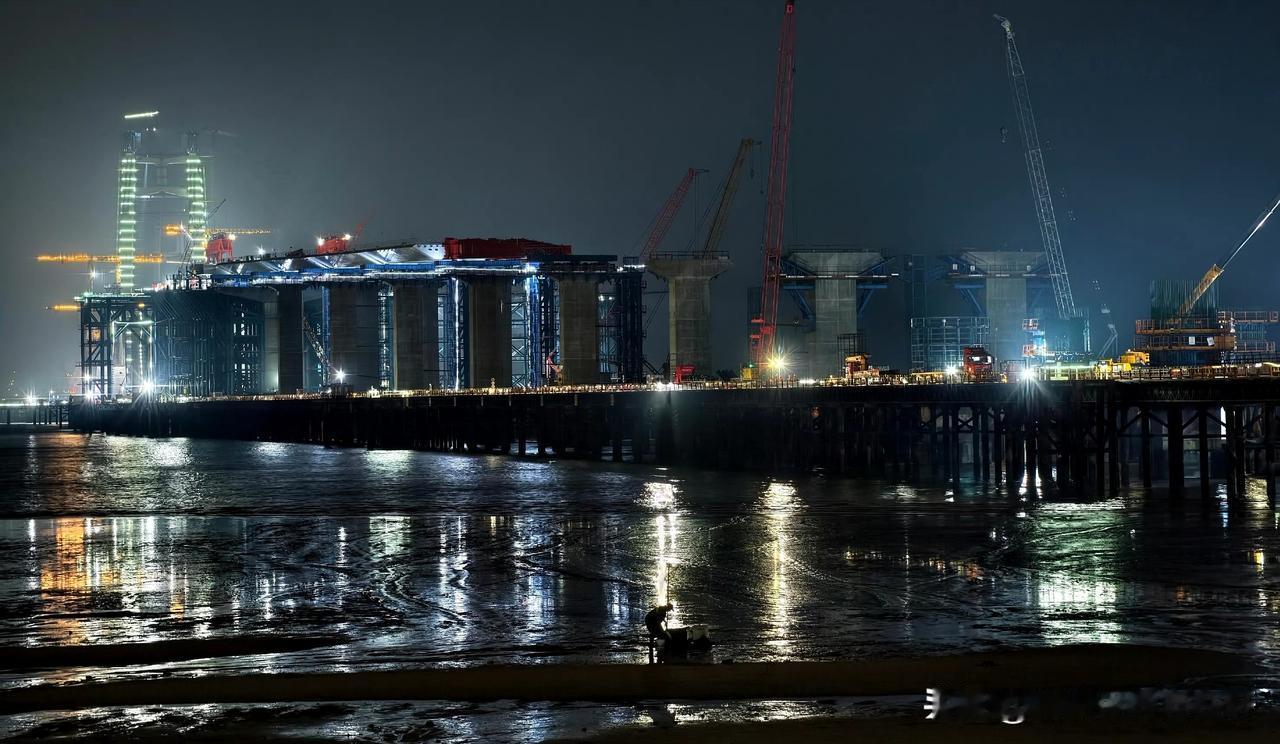 不是建厦金大桥容易，而是大桥那头有同胞！