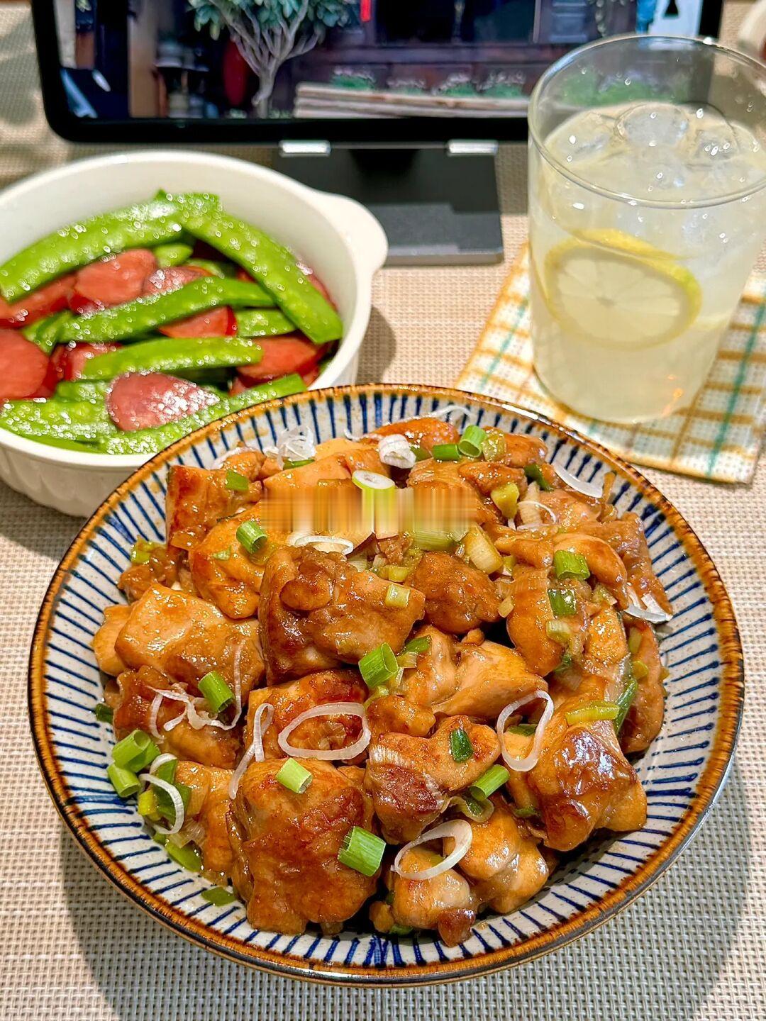 🥘晚餐| 怎么都吃不腻的葱烧鸡拌饭🥢