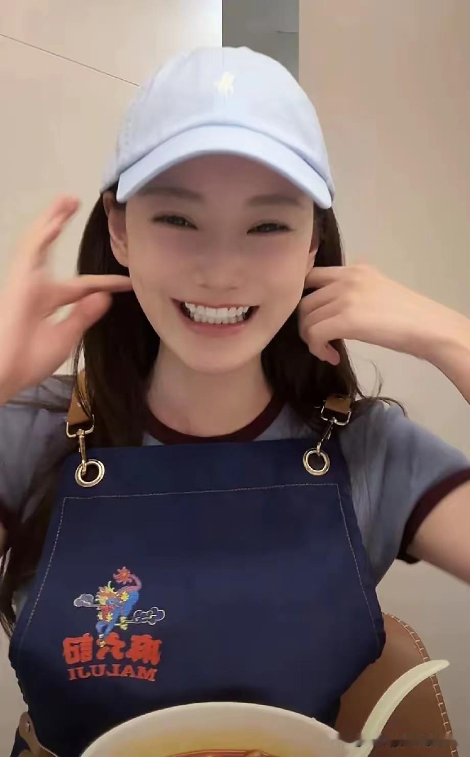整场直播把马筱梅的人物特质展现得淋漓尽致，鲜活又真实，又天真又可爱 。满满的正能