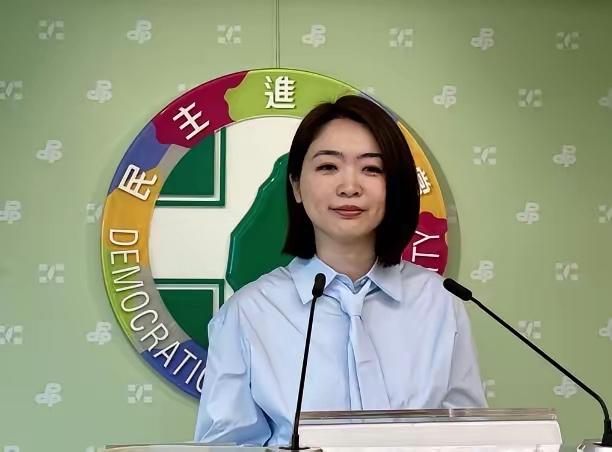 台民进党发布声明，

民进党又出来“扣帽子”了。今天（3月31日），民进党发言人