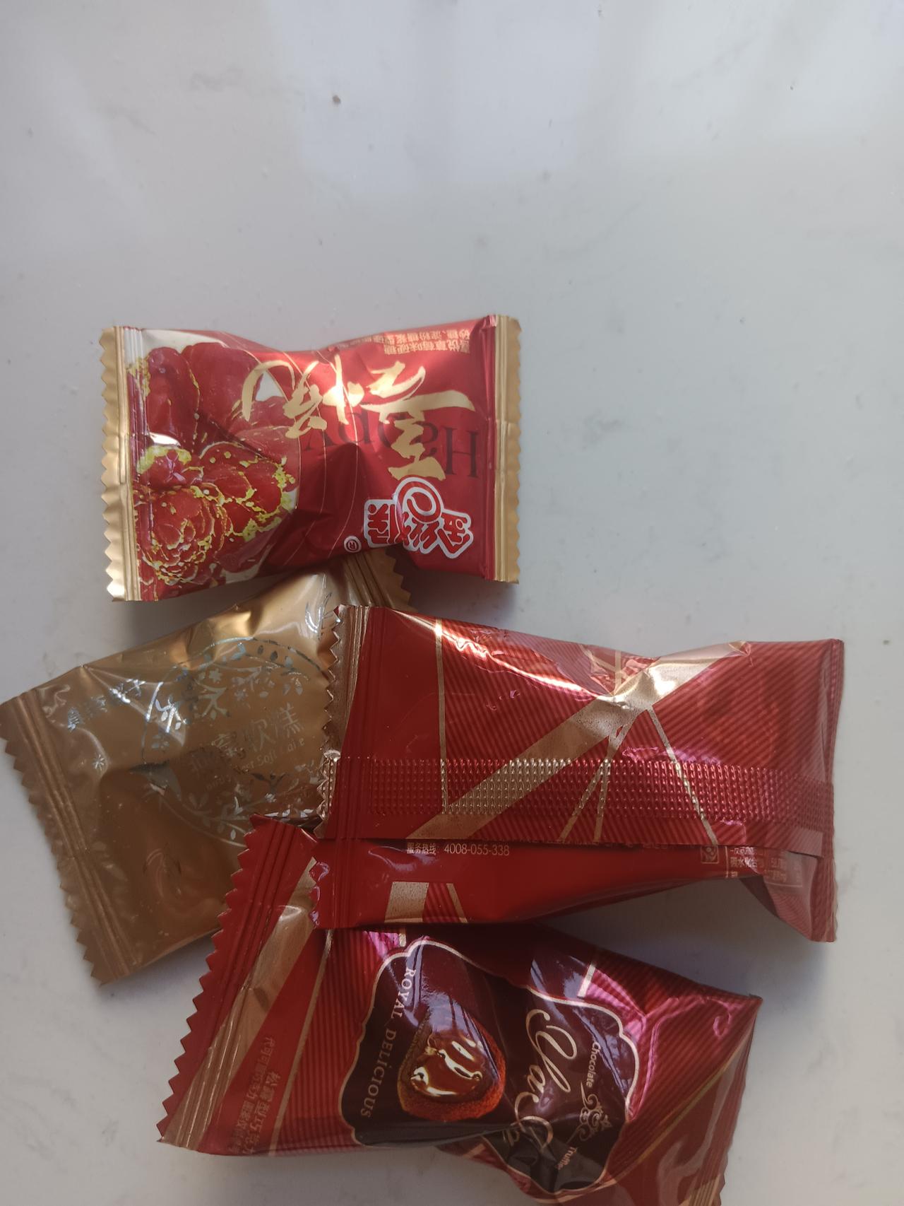 说起来我是幸福的吧！七零后的我还能吃到老娘吃席带给我的糖，真的心里感到暖暖的。今
