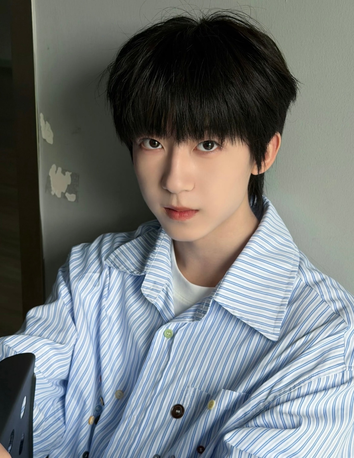 杨博文把妈妈的面子丢光了我笑晕了杨博文你别笑了！！虽然笑起来也很萌杨博文YBW