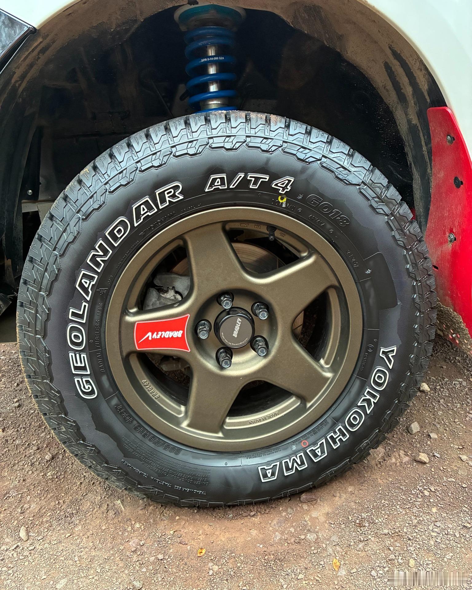 三菱  AXCR2026横滨轮胎Team MITSUBISHI RALLIART