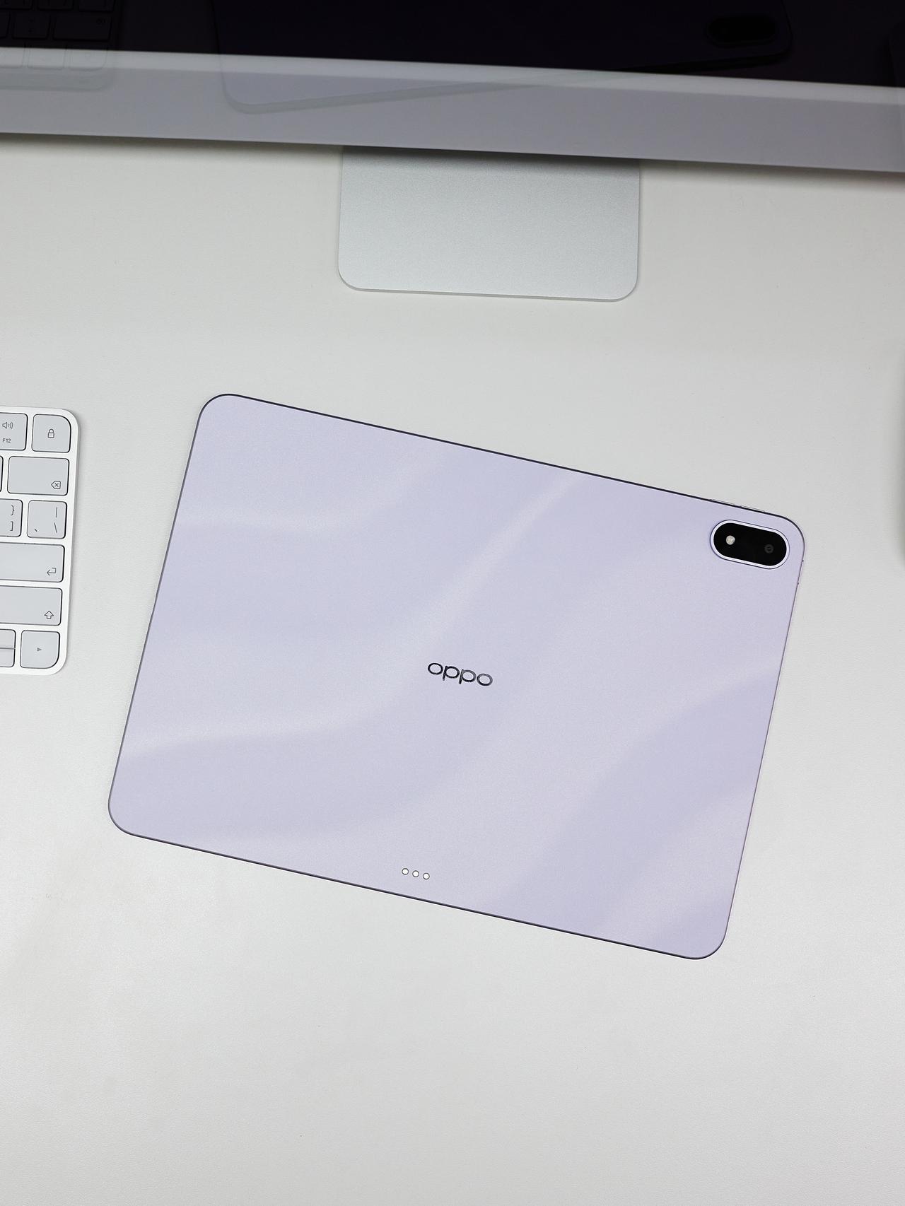 这可能是两千多最好看的平板了吧
-
不知道我是不是有点跟风，莎莎代言的OPPO 