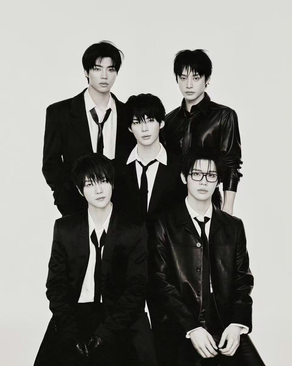 新ZB1五人组公式照新ZB1五人公式照 zb1五人公式照 