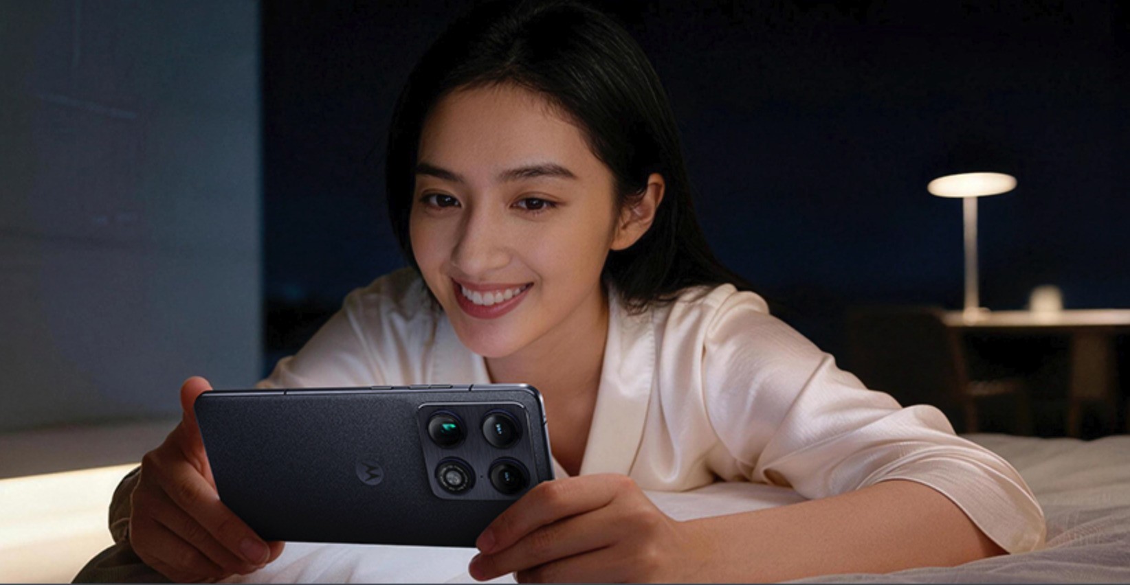 2026年四款轻薄旗舰手机盘点：告别“半斤机”