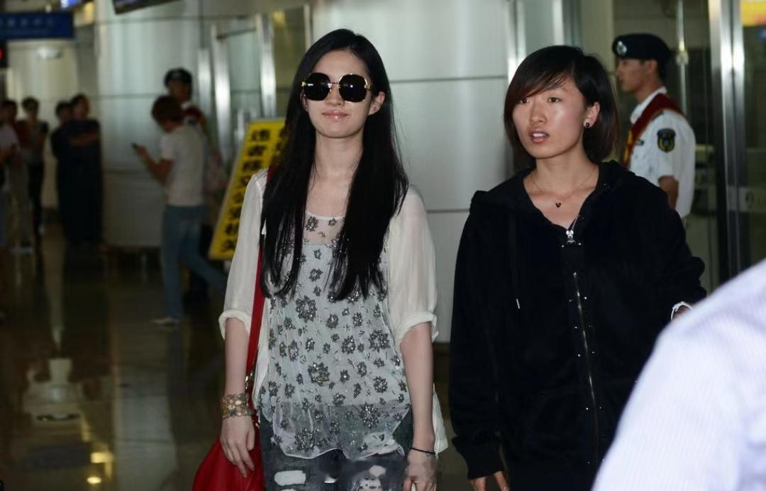大美女还是得放在人群里的 刘亦菲 生图 美神降临 ​​​