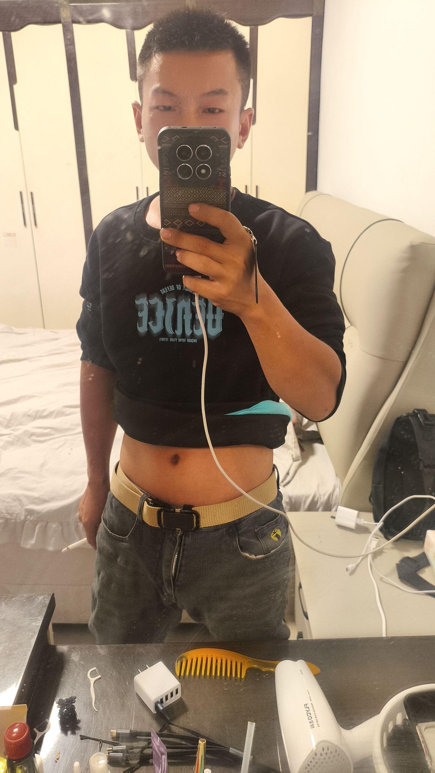 很久没自拍了，是不是老了许多