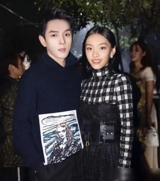 最近在《扫毒风暴》饰演里的哑女一角的是歌手刘柏辛，她的另一个身份是眉笔哥李佳琦的