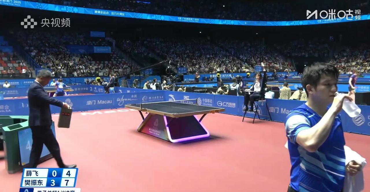 东哥还是东哥啊[赞]，
樊振东——第一个八强选手产生了[赞][笑哭]！
刚刚，代