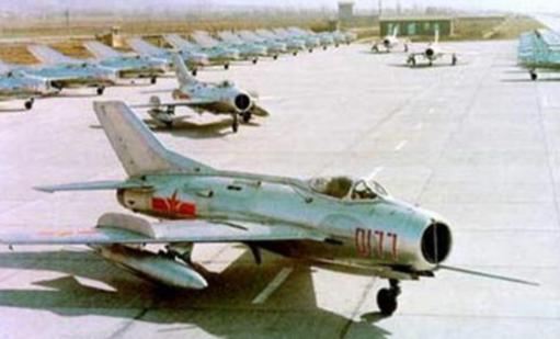 1979年，埃及空军打心底瞧不上中国歼- 6，直言这战机性能跟不上需求，死活不肯