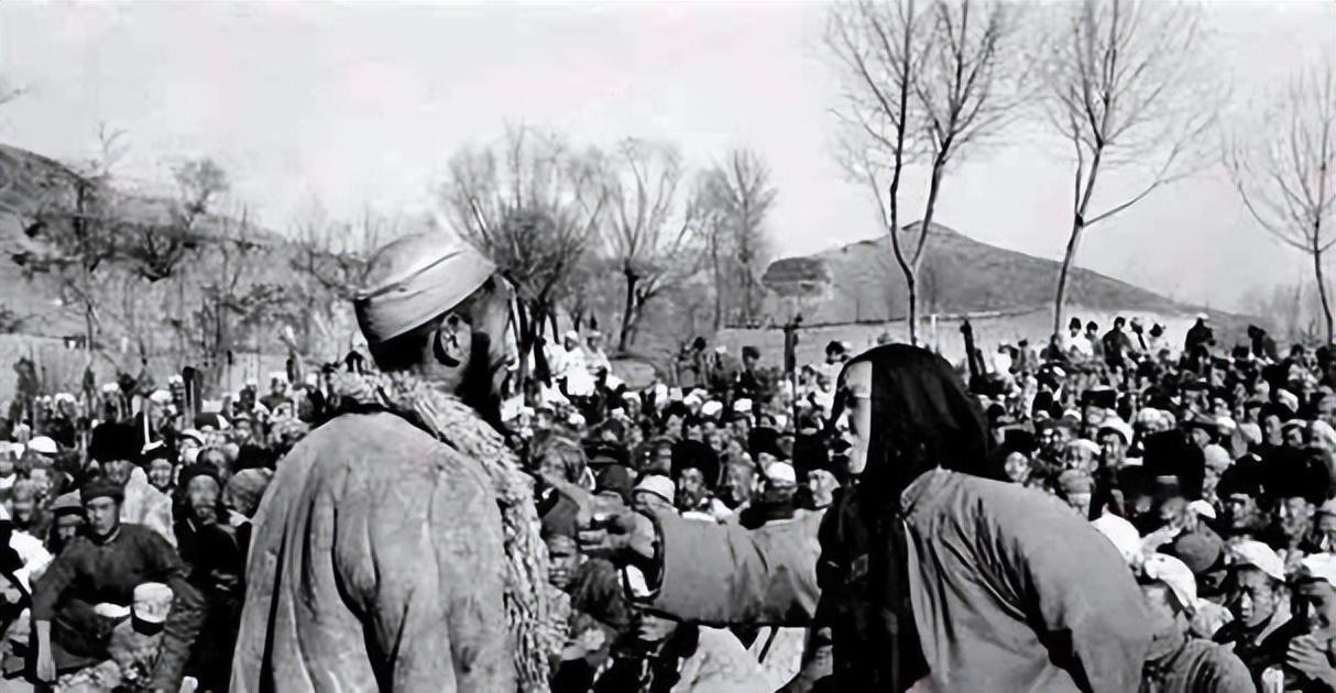 大家心里是不是常犯嘀咕：改革初期为啥要让私营经济冒头？要是剥削没啥大问题，当年新