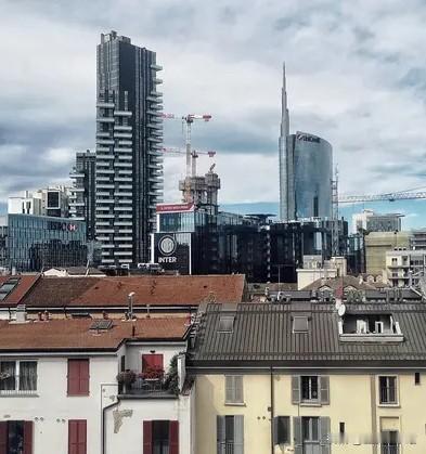 意大利冬奥后冰火两重天：米兰房价疯涨，
2026米兰-科尔蒂纳冬奥会刚落幕，意大