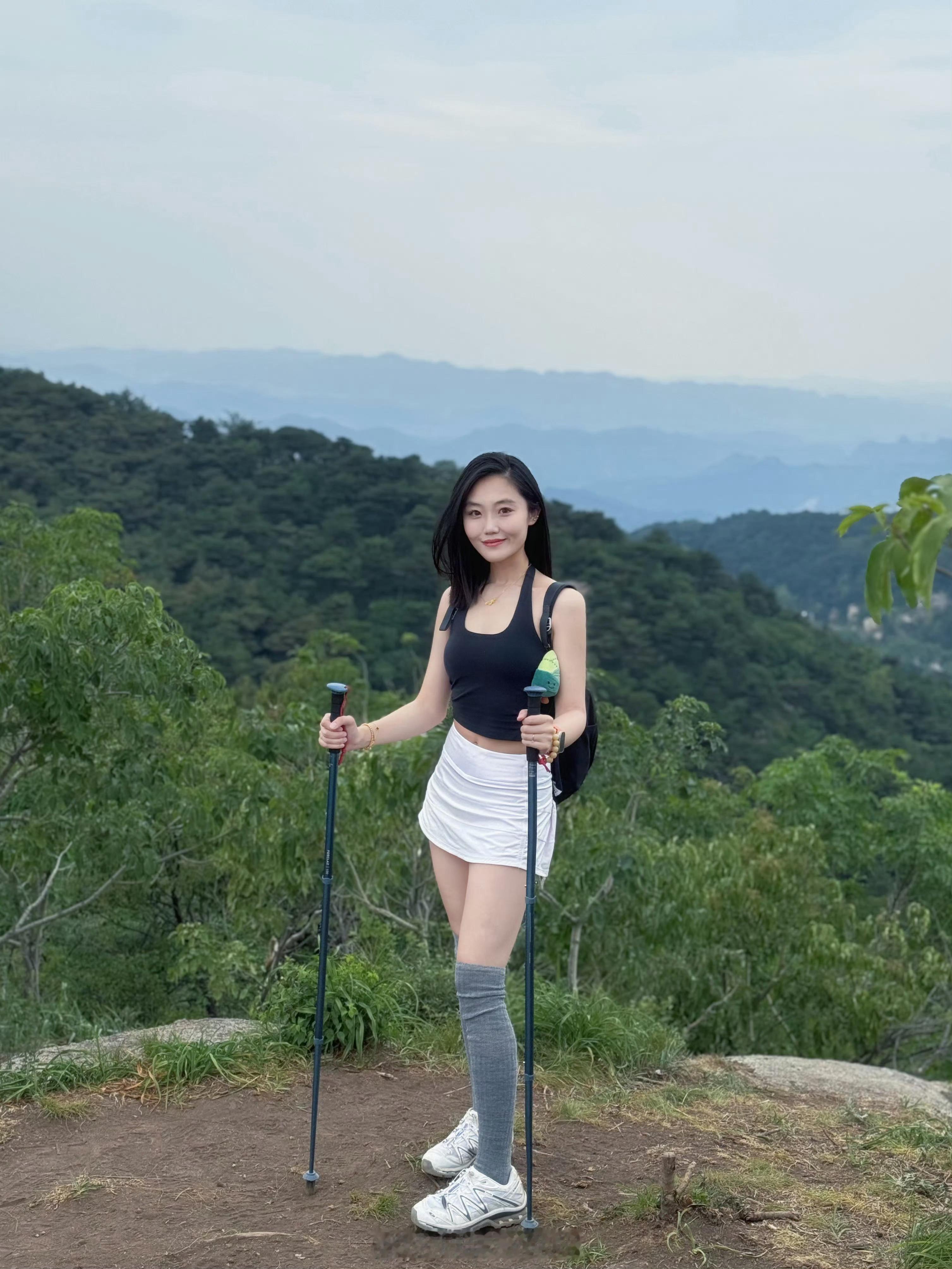 主持人齐彤彤 ⛰️ 六一淄博鲁山登山记 ​​​