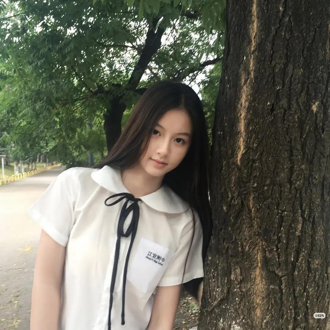 猫的树怎么不找七七演戏呢，这年纪正适合演校园剧 