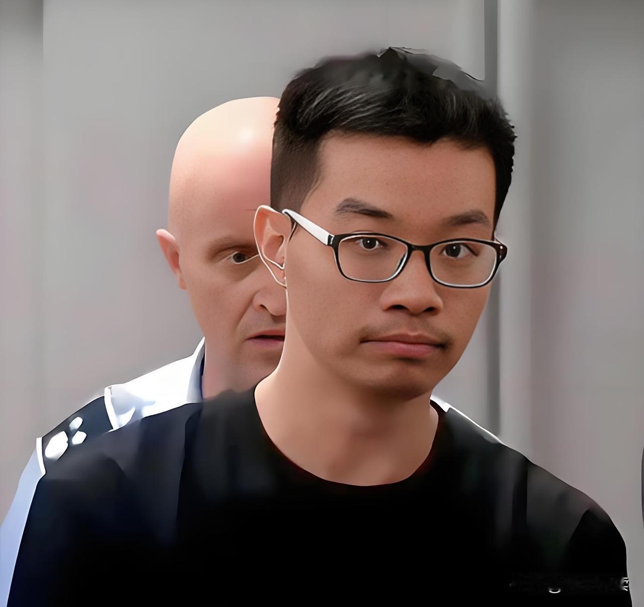 徐泽伟被引渡到美国后，想翻盘基本没什么机会了！
早在他被押上飞往休斯顿的飞机前，