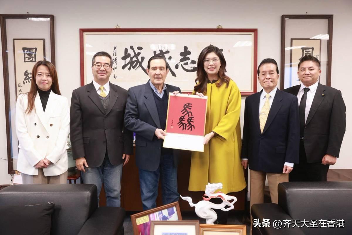 “金溥聪宝刀未老”！查到萧旭岑捧一叠钞票！网友酸爆：郑丽文还挺吗

马英九日前指