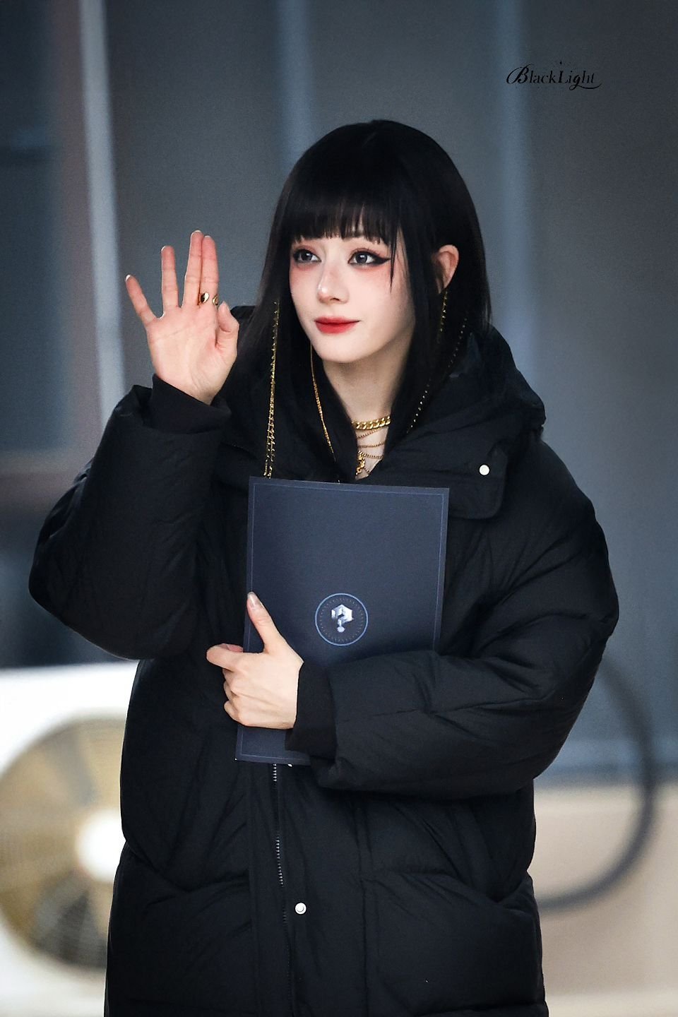 路虎卫士全驭代言人迪丽热巴 dlrb 热巴开卫士 dlrb 迪丽热巴卫蓝“我觉得