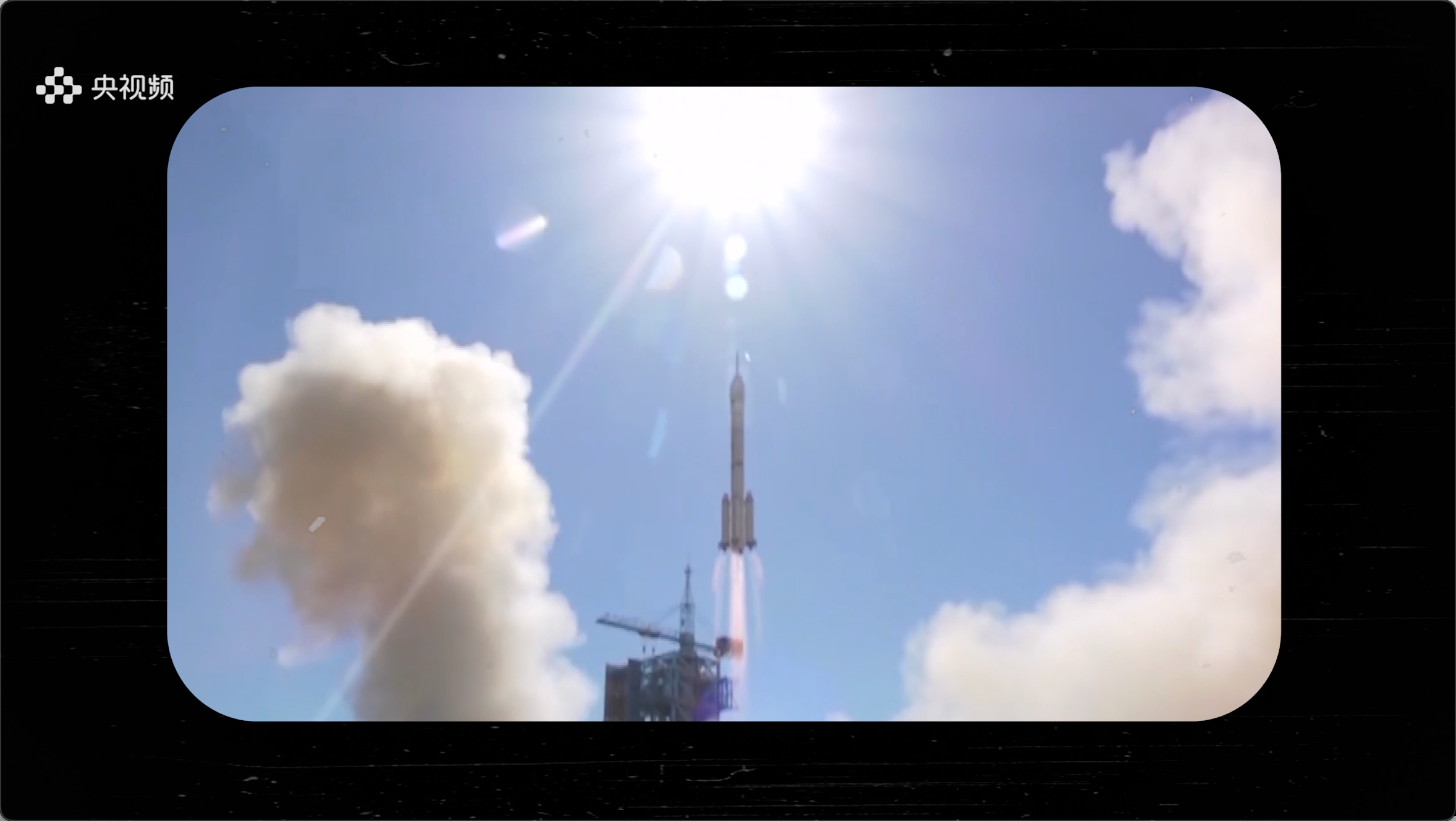 零跑十周年发布会 短片费翔老师的声音一出来，十年时间都好像有了温度！他的声线里有