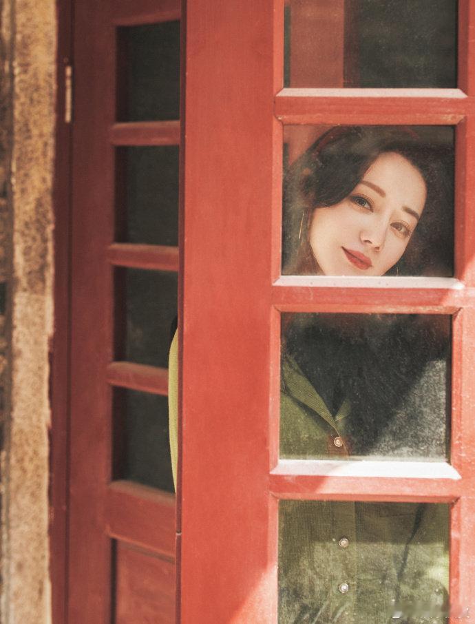 迪丽热巴森系少女80年代迪迪🈶厂花小迪人比花娇✅ ​​​