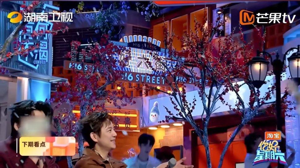 你好星期六下期不止有初雪还有众多好朋友来作客，娜扎cos小雪直接梦回轩辕剑了！光