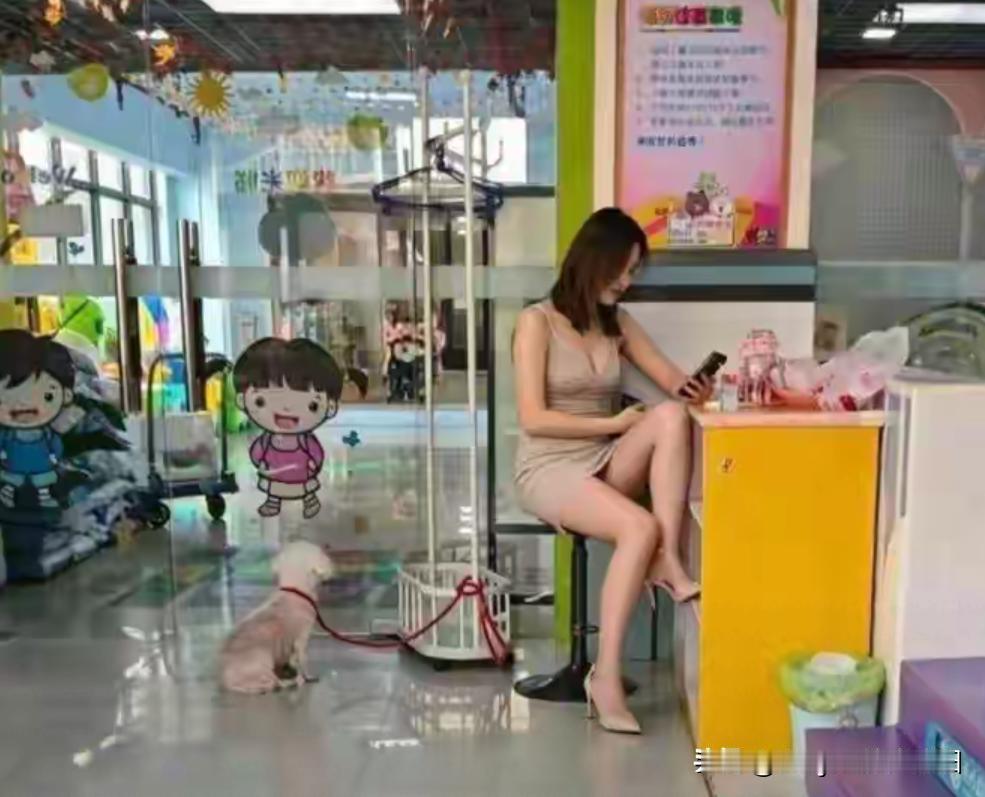 为啥我总喜欢带孩子在她们店里玩？三天两头的充值？不是你们想的那样哈，纯粹就是因为