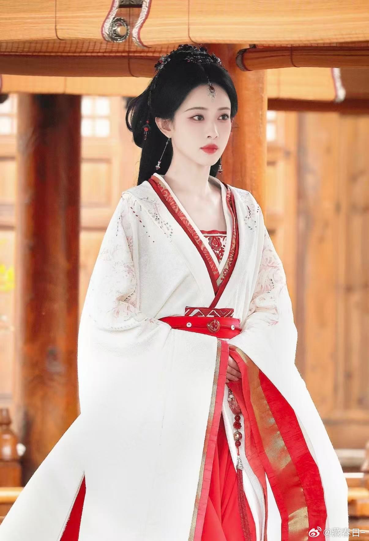 孟子义百花杀开播次日云合登顶孟子义百花杀云合登顶百花杀次日云合全部登顶了，市占率