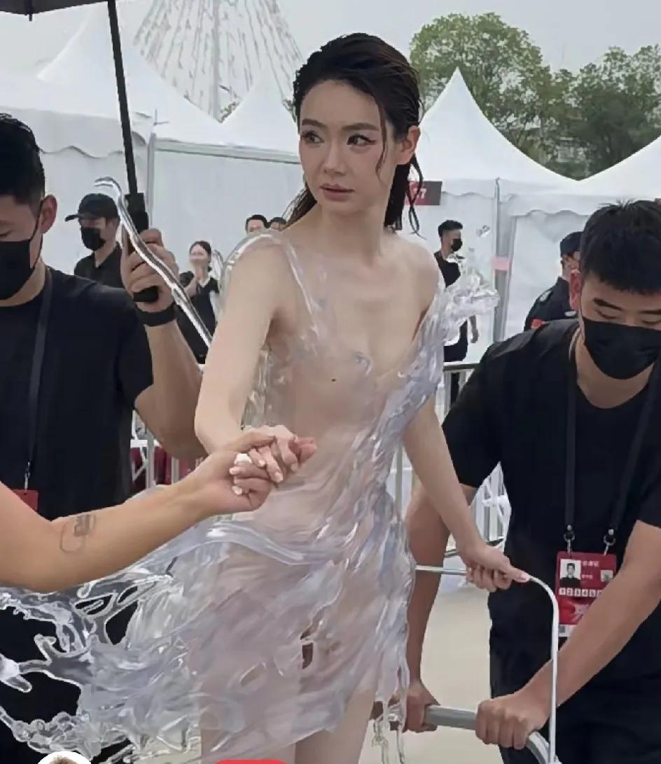 要我说，内娱忍者神龟，
李承铉说第二，应该没有人敢说第一了。

戚薇这个3D打印