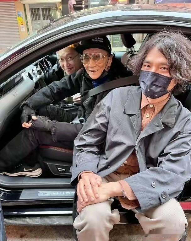 贵人肯给机会，本分守住底线。肆意越界消耗信任，再好机遇也留不住感恩方能行远亲人全