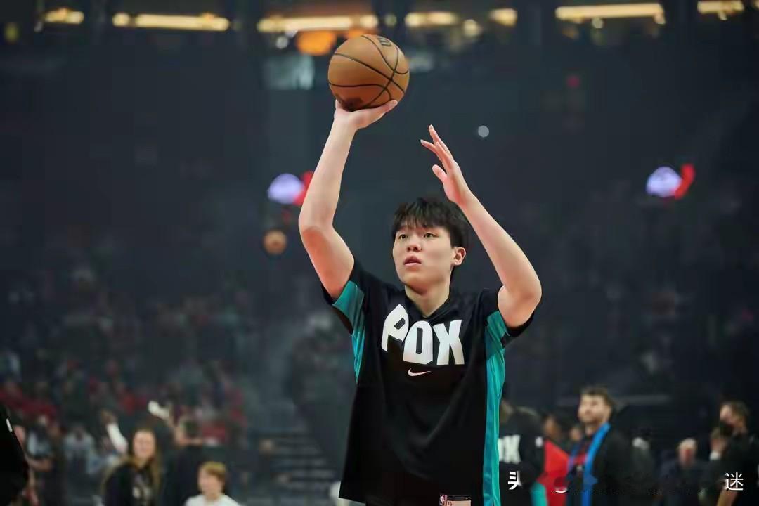 对于杨瀚森来说最好的归属就是学习火箭时期的哈腾，努力在发展联盟打出自信。随后两年