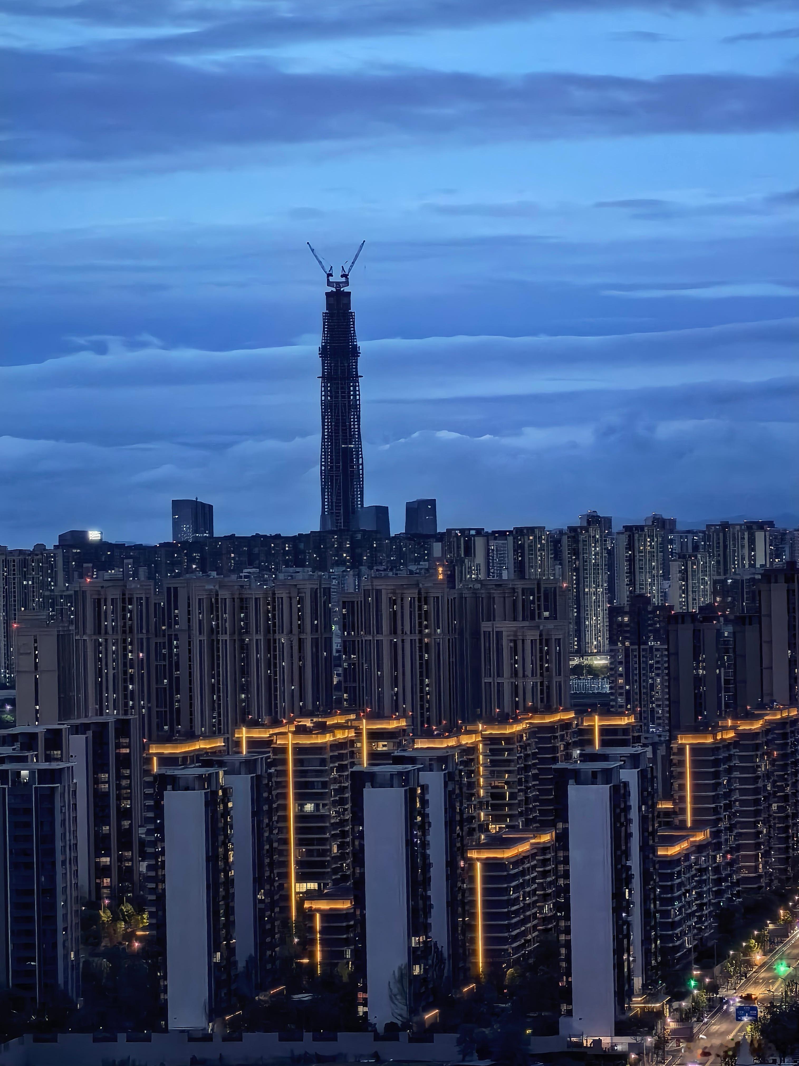 做人就应像这气候状态，天高地厚 云淡风轻 