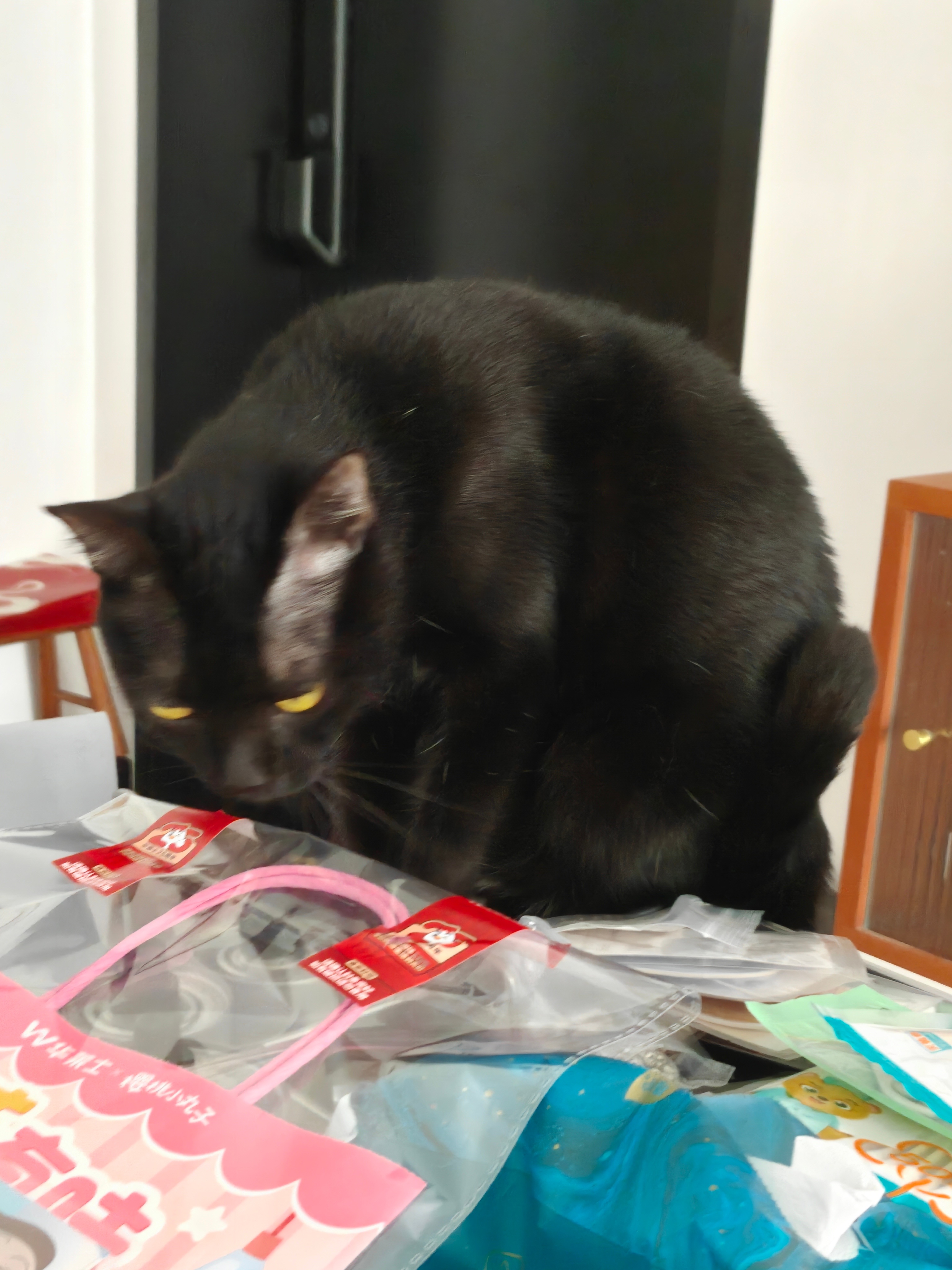 一吃早餐，就整这死出 