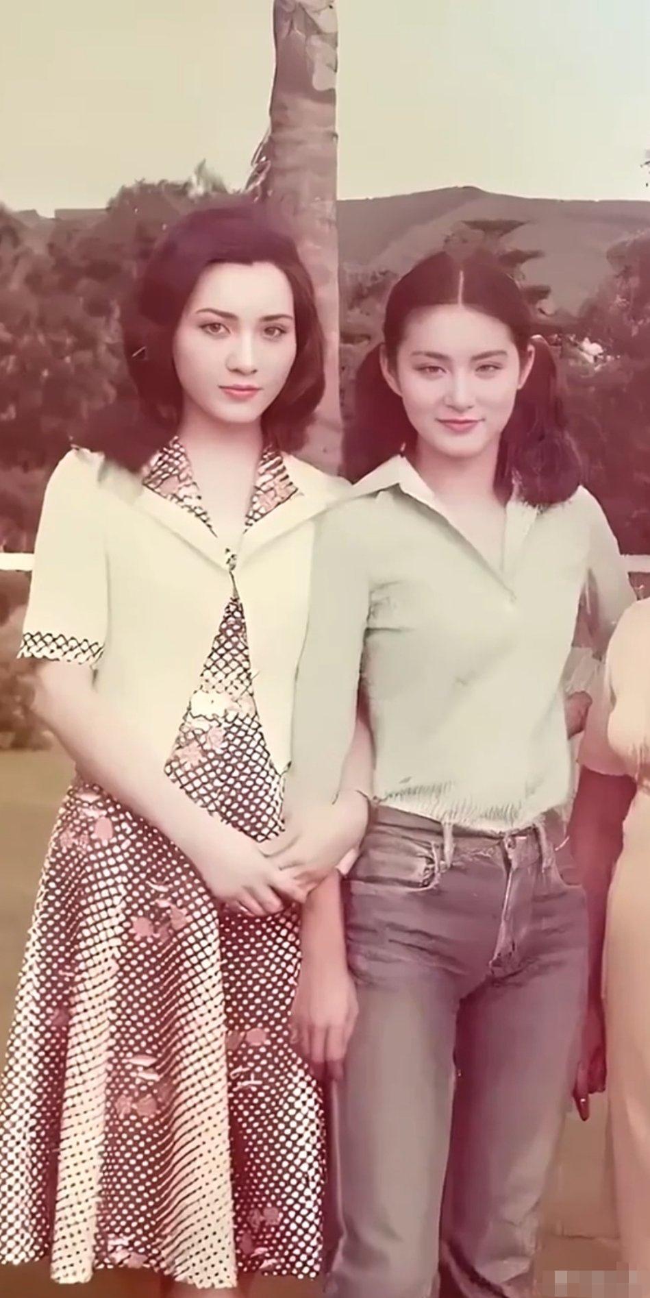 被这母女俩惊艳到了！

你能认出妈妈是谁吗？