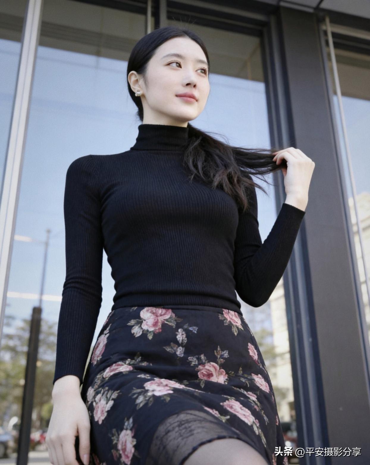 优雅黑高领搭配花卉裙，都市女性风范！什么样的女生令男人着迷? 什么样的爱才算得上