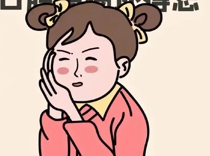还有比新鲜龙眼更上火的水果么？昨天一口气吃了半斤，今天一嘴溃疡。
