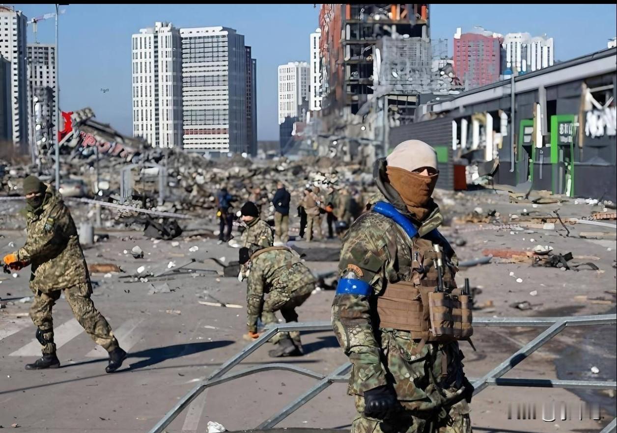 乌克兰上一周伤亡9900人，财政窟窿450亿，外债2100亿！乌克兰的“钞能力”