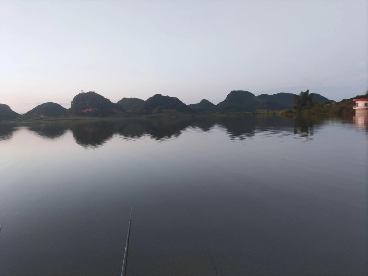 钓鱼