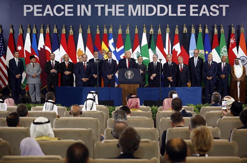 特朗普遭“打脸”，和平峰会开完，以色列又开打了，美方颜面扫地

仓促收场的“和平